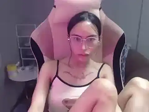 Snapshot of sexybigcockandtits chatting on February 2025 01:40:02 PM sexybigcockandtits online show from February 2025 01:40:02 PM