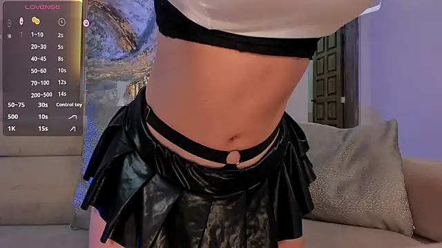 Snapshot of MadelineFox chatting on February 2025 08:11:02 AM MadelineFox online show from February 2025 08:11:02 AM