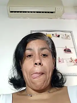 Molly newman6 online show from April 2026 01:29:02 PM