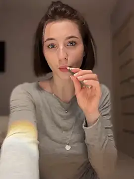 Snapshot of Camilla_Railian chatting on December 2024 08:27:02 PM Camilla Railian online show from December 2024 08:27:02 PM