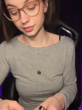 Snapshot of Camilla_Railian chatting on December 2024 11:30:01 PM Camilla Railian online show from December 2024 11:30:01 PM