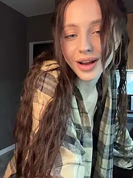 Snapshot of Camilla_Railian chatting on March 2025 06:54:01 PM Camilla Railian online show from March 2025 06:54:01 PM