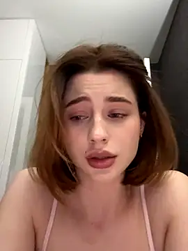 Snapshot of Camilla_Railian chatting on September 2025 11:10:01 PM Camilla Railian online show from September 2025 11:10:01 PM