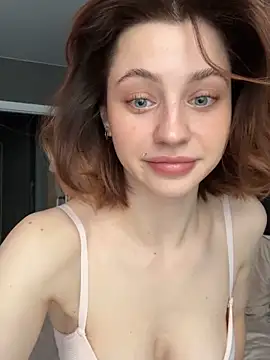 Snapshot of Camilla_Railian chatting on October 2025 10:22:02 AM Camilla Railian online show from October 2025 10:22:02 AM