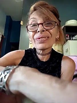 FrozenWaffle online show from April 2026 04:55:02 PM