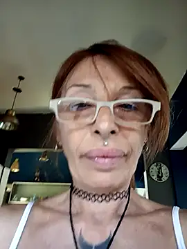 Snapshot of FrozenWaffle chatting on May 2026 03:05:02 PM FrozenWaffle online show from May 2026 03:05:02 PM