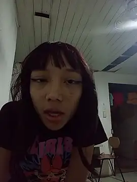 Snapshot of Karmakuro chatting on February 2026 12:20:02 AM Karmakuro online show from February 2026 12:20:02 AM