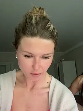 AngelMiaM online show from May 2026 04:36:02 PM