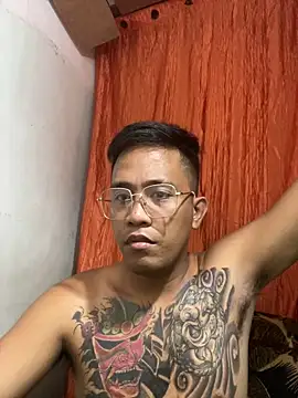 Snapshot of Thyler08 chatting on December 2024 06:09:02 AM Thyler08 online show from December 2024 06:09:02 AM