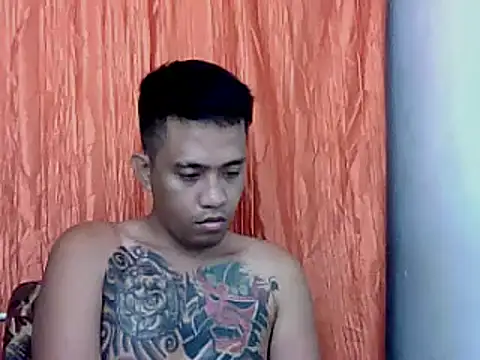 Snapshot of Thyler08 chatting on December 2024 02:12:01 AM Thyler08 online show from December 2024 02:12:01 AM