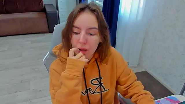 Snapshot of c_arina_x chatting on September 2025 11:01:01 AM c arina x online show from September 2025 11:01:01 AM
