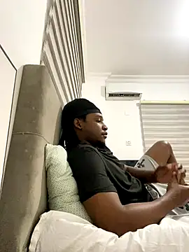 finefinance online show from November 2025 06:30:01 PM