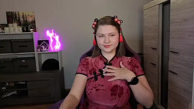 TinniAngel online show from September 2025 05:29:02 PM