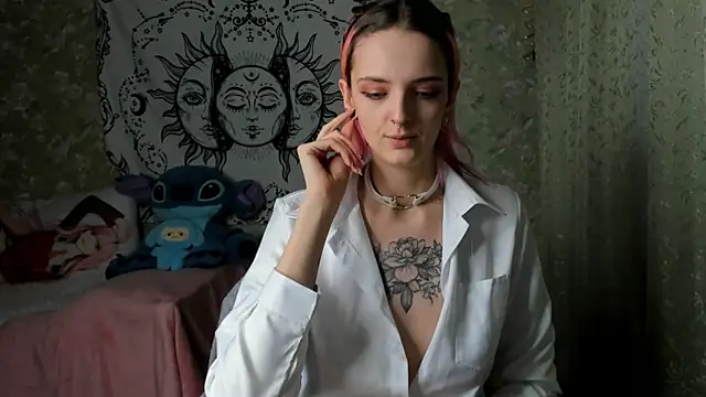 Cutie Adelia online show from March 2025 05:52:01 PM