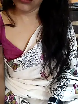 Snapshot of Diya_143 chatting on February 2025 10:59:02 AM Diya 143 online show from February 2025 10:59:02 AM