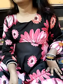 Snapshot of Diya_143 chatting on February 2025 07:42:02 AM Diya 143 online show from February 2025 07:42:02 AM