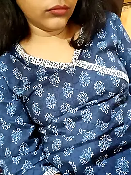 Snapshot of Diya_143 chatting on March 2025 06:43:02 PM Diya 143 online show from March 2025 06:43:02 PM