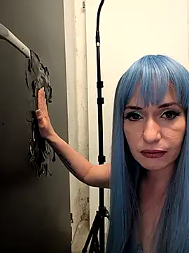 Snapshot of GangBangKitty chatting on May 2026 05:32:02 PM GangBangKitty online show from May 2026 05:32:02 PM