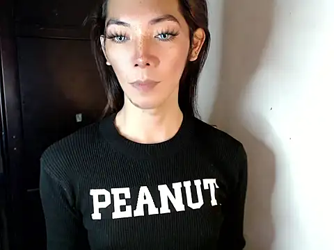 Snapshot of perly_169 chatting on December 2024 11:13:02 PM perly 169 online show from December 2024 11:13:02 PM