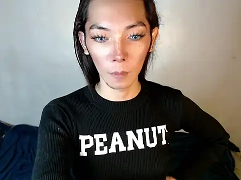 Snapshot of perly_169 chatting on December 2024 04:17:02 AM perly 169 online show from December 2024 04:17:02 AM