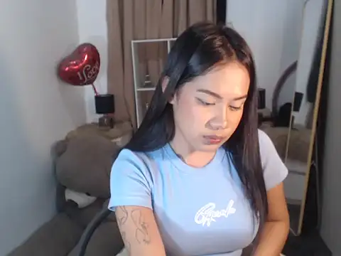 Snapshot of FrancineGarcia chatting on June 2026 11:38:01 AM FrancineGarcia online show from June 2026 11:38:01 AM