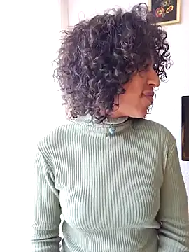 Snapshot of Goldenlace chatting on October 2025 11:23:02 AM Goldenlace online show from October 2025 11:23:02 AM