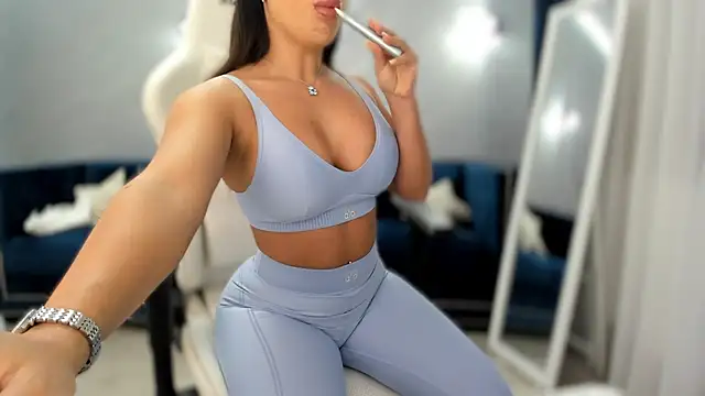 Snapshot of _missperfection_ chatting on June 2026 01:41:02 AM missperfection online show from June 2026 01:41:02 AM