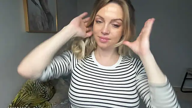 Snapshot of BelieveinEmliy chatting on February 2025 03:49:01 PM BelieveinEmliy online show from February 2025 03:49:01 PM