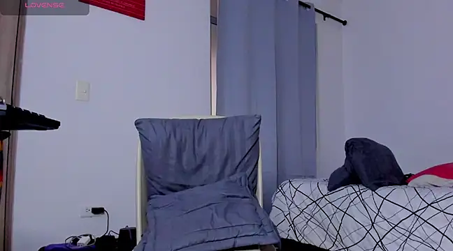 Cloudy pigDude online show from March 2025 08:21:02 AM