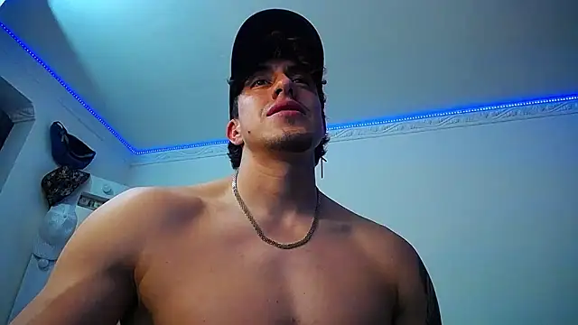 strongboy  online show from January 2025 01:35:01 AM