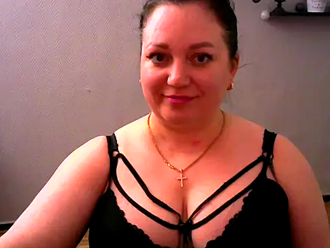 AmanaGi online show from February 2025 04:48:02 PM