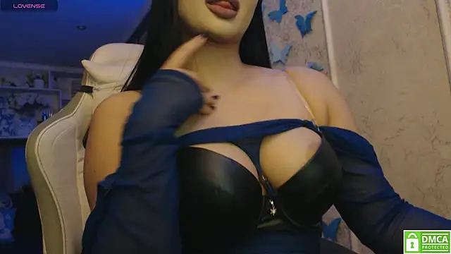 Snapshot of lunarose777 chatting on September 2025 08:14:01 PM lunarose777 online show from September 2025 08:14:01 PM