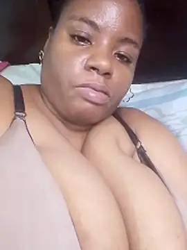 Snapshot of bigtitssxx chatting on May 2026 04:57:04 PM bigtitssxx online show from May 2026 04:57:04 PM