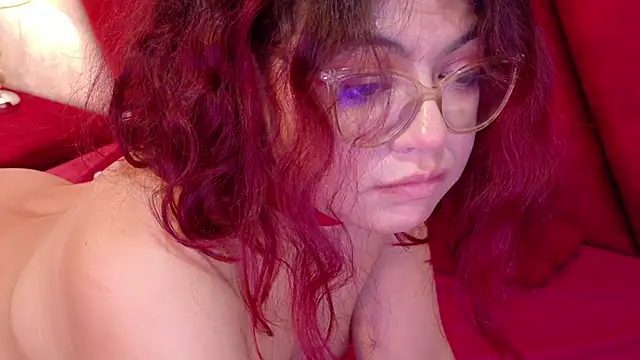 Snapshot of Catwhite_ chatting on February 2025 03:26:01 PM Catwhite online show from February 2025 03:26:01 PM
