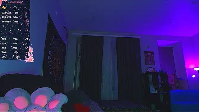 NicoleFancy online show from December 2025 05:09:02 PM