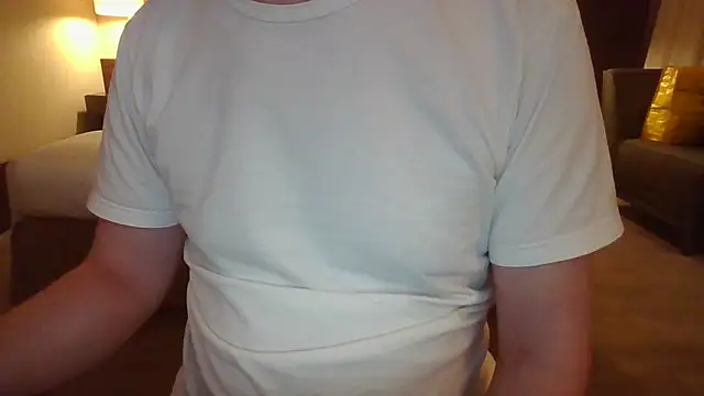 Snapshot of alessexxx24 chatting on February 2025 09:18:02 PM alessexxx24 online show from February 2025 09:18:02 PM