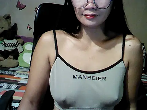 Mia Rein online show from March 2026 02:33:01 PM