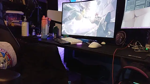 Snapshot of risque_crochet chatting on November 2025 09:57:01 AM risque crochet online show from November 2025 09:57:01 AM