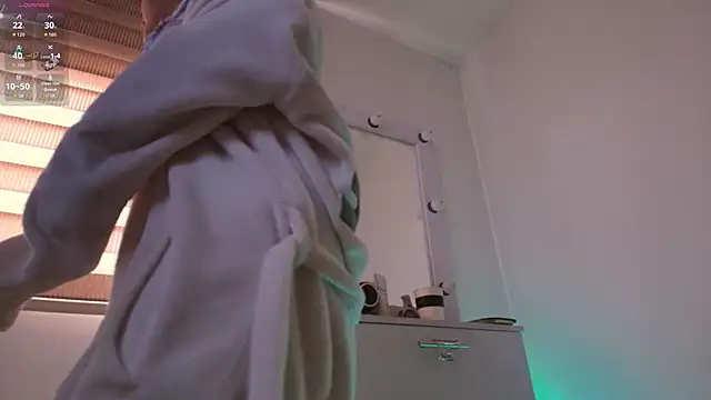 Pleasure Vibes23 online show from October 2025 01:18:01 PM