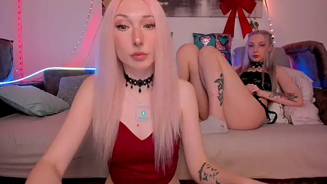 Snapshot of AlexRoseLiRed chatting on January 2025 04:59:02 PM AlexRoseLiRed online show from January 2025 04:59:02 PM