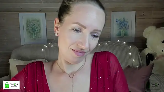 Snapshot of Queenymel chatting on October 2025 05:09:02 PM Queenymel online show from October 2025 05:09:02 PM