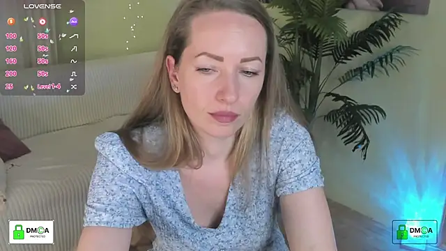 Queenymel online show from April 2026 04:15:01 PM