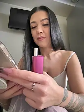 Snapshot of denise_k chatting on December 2024 12:38:02 PM denise k online show from December 2024 12:38:02 PM