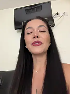 Snapshot of denise_k chatting on August 2026 11:42:01 AM denise k online show from August 2026 11:42:01 AM