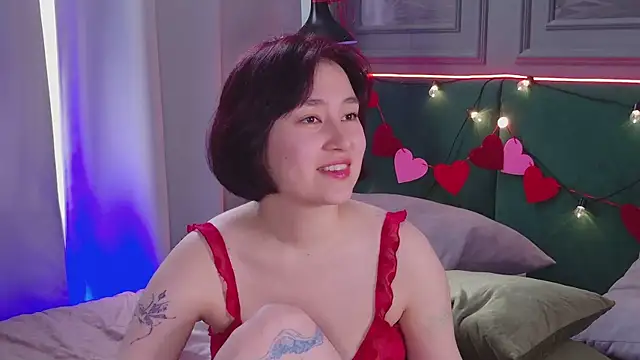So audrey online show from February 2025 12:01:02 PM