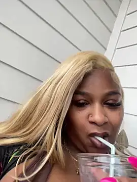 Snapshot of BigFineSelena chatting on March 2025 06:54:01 PM BigFineSelena online show from March 2025 06:54:01 PM