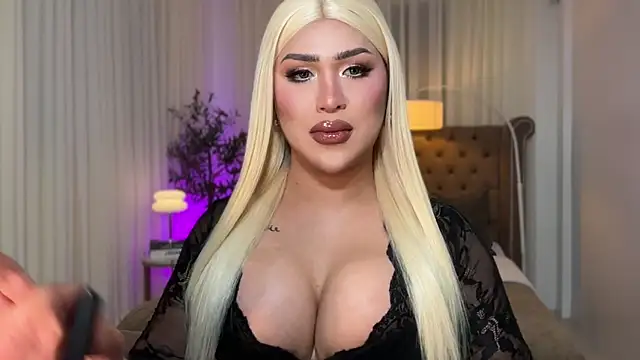 Your Majesty Tyra online show from October 2025 04:41:02 AM