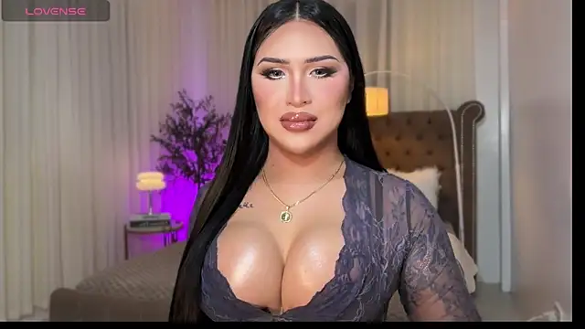 Your Majesty Tyra online show from November 2025 05:06:02 AM