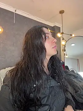 dayra angels online show from April 2026 09:15:01 PM