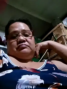 Snapshot of Chubbysweetmom chatting on October 2025 12:24:02 PM Chubbysweetmom online show from October 2025 12:24:02 PM